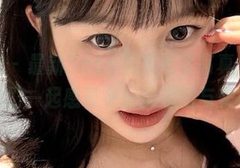 尤物馆 – 最新baby贝贝毛衣写真分享，让我们一起感受冬日的温暖与美丽！