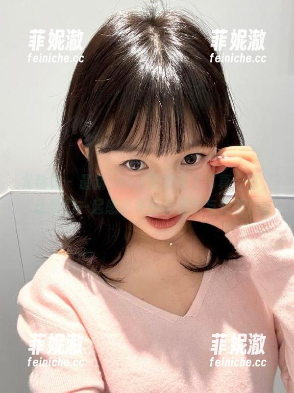 尤物馆-baby贝贝 尤物馆 - 最新baby贝贝毛衣写真分享,让我们一起感受冬日的温暖与美丽!