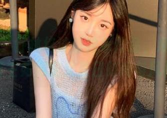 影私荟 – 舒林培泳装独家作品，观看这位博主如何定义夏日时尚与风格