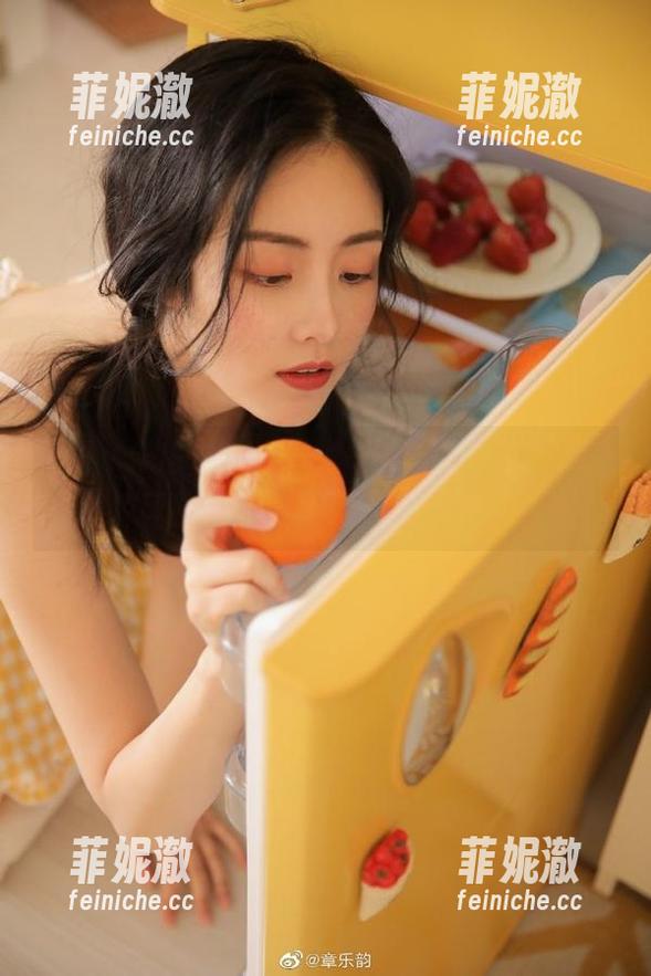 想要个公主抱 让人心动的在线美图,想要个公主抱的民国旗袍完美呈现复古风尚!