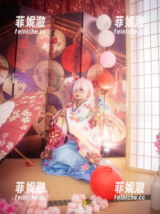 日奈娇 探索日奈娇的私拍,口罩护士形象在每张图片里都散发独特的光芒