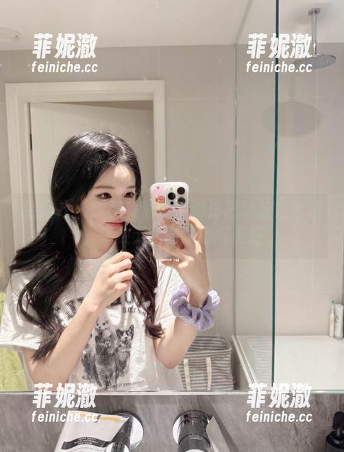 星颜社 - 透视美丽的高清潘思沁姐姐套图，释放无尽的创意与灵感
