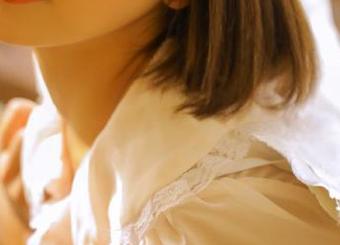 星颜社 – 王婉悠Queen红裙全套写真原图，带来无与伦比的视觉享受