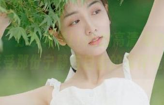 星颜社 – 分享转转Lisa的高清海边写真，感受那份宁静与自由的海洋气息