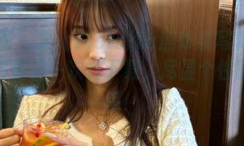 微密圈 – 果儿Victoria连体装写真合集，全部作品一次性下载，尽显个性时尚风采！