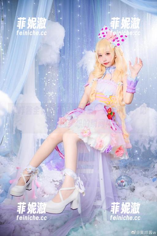 果咩酱 果咩酱全新校服写真图集,免费下载,记录校园梦想的瞬间!