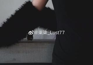 更新上线！柒柒不可爱带你探索晚间约会的cos写真，夜色迷人不容错过！
