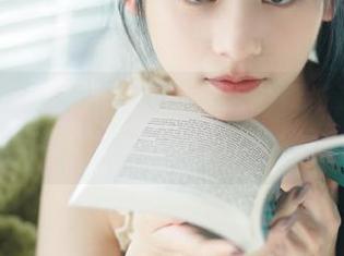 微密圈 – 桃沢樱呀的黑丝魅力写真：精彩照片记录她优雅与性感的双重气质