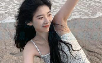 森萝财团 – 尽情享受Aika的可爱学妹丝足写真合集，点击下载体验视觉盛宴！