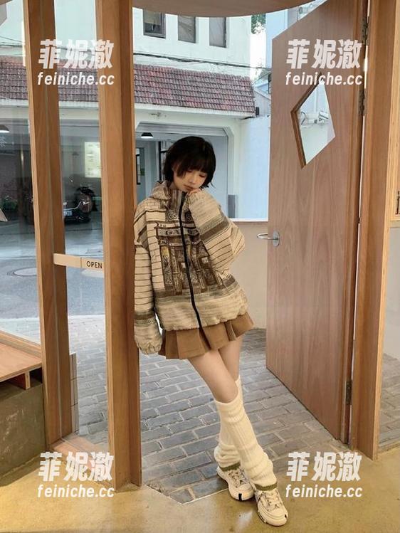 森萝财团 - 小奶糕Milky全套图集：以搞笑为武器，“有料01”带你开心每一刻！