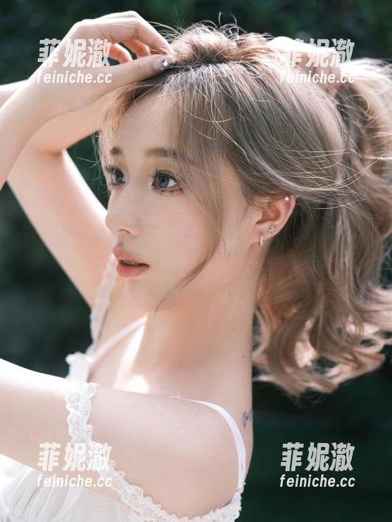 森萝财团 森萝财团独家图包分享,体验肉丝·裸足的无限韵味与性感魅力