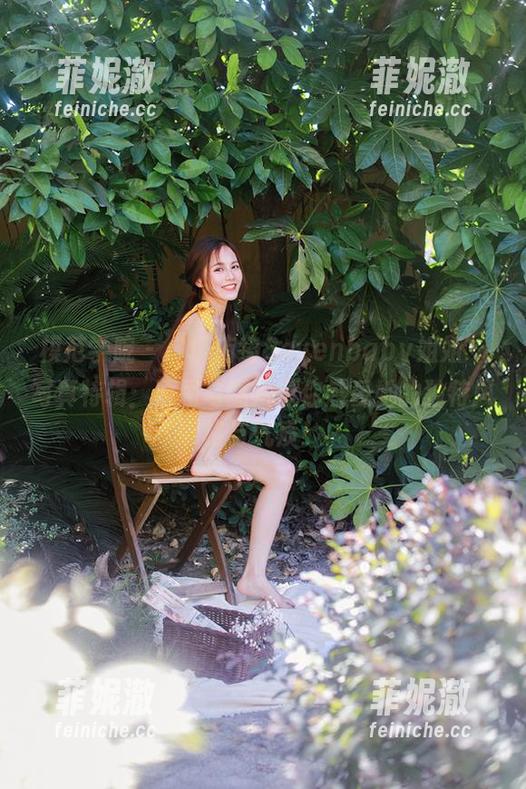 模范学院 - “柳侑绮Sevenbaby姐姐”写真特辑：原图与图片带你感受她的独特风格与气质！