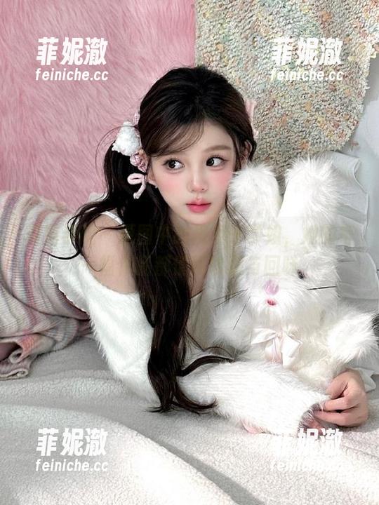 模范学院 - 原图中的桃香子学姐，她的每一幅作品都值得珍藏与回味