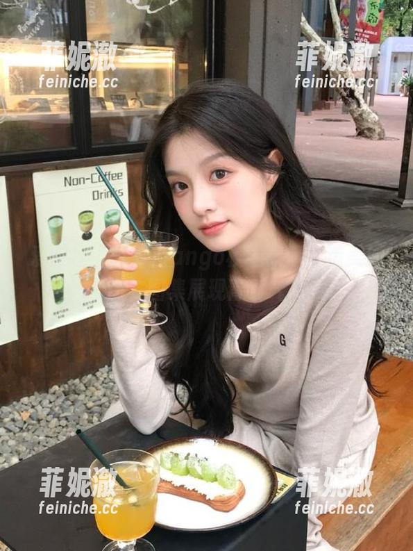 爱蜜社 - 乐乐Mango校园故事：精美原图与图集展现青春气息