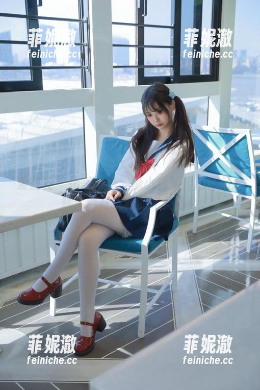爱蜜社 - 精美写真：酥小白姐姐用作品诠释青春与优雅的完美结合