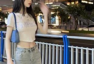 微密圈 – 揭秘牛奶里的果汁秘书：图库中的每一张都是下载的必备！