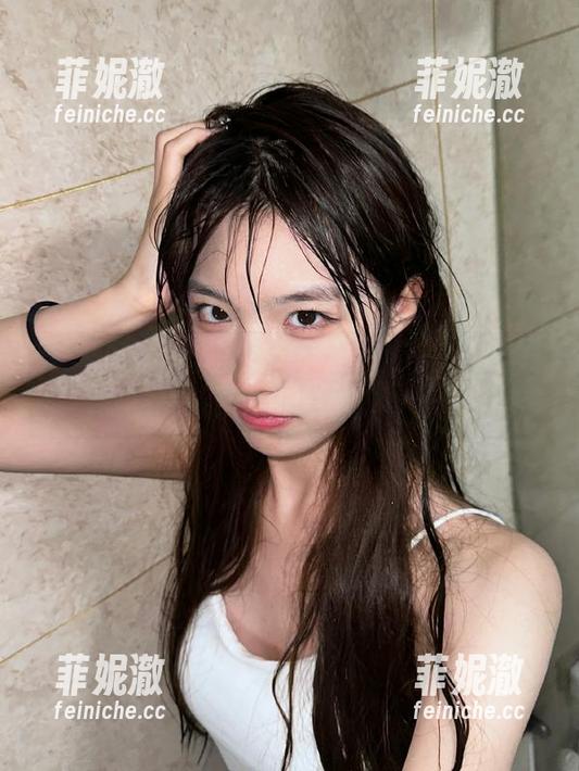 物恋传媒 - 私拍资源大放送：小飞的拾念作品如梦似幻的时刻