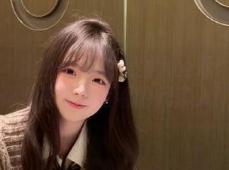 微密圈 – 猪小七私拍美图大公开：学妹瞬间变身成为青春的代言人！