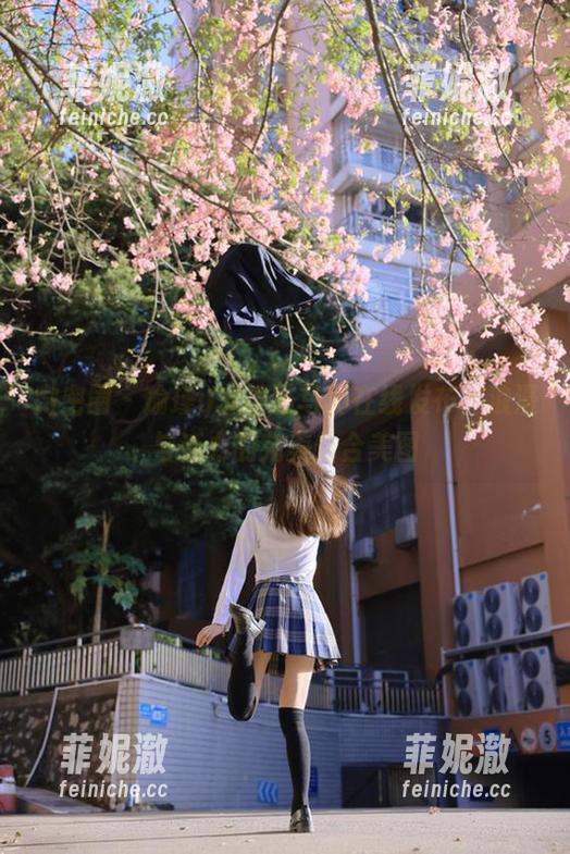 微密圈 - 瑜瑾u水手服写真在线发布，浪漫与活力的完美结合美图