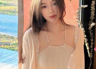 定制图集介绍：如何欣赏白烨烨的纸牌兔女郎创作之美