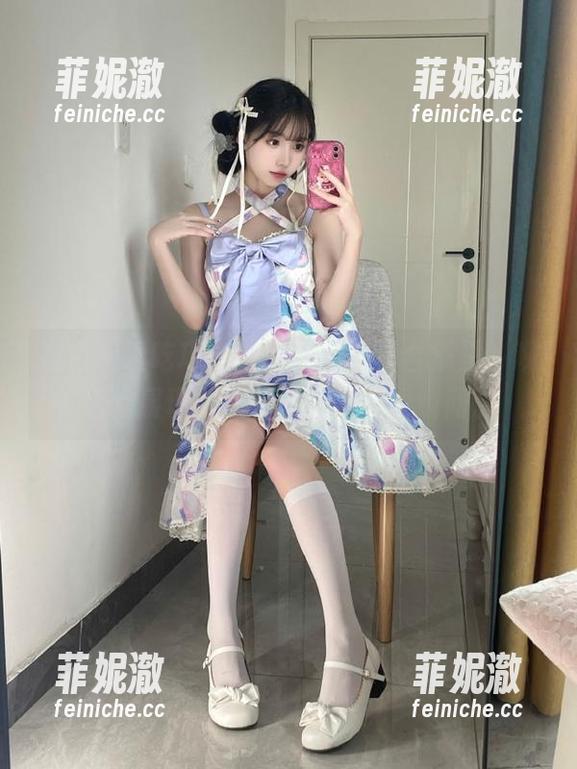 白莉爱吃巧克力 在白莉爱吃巧克力姐姐的写真合集里,观看她展现的独特风格与美丽瞬间。
