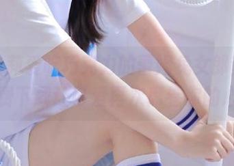 精选白莉爱吃巧克力的蕾姆兔女郎套图，免费下载让可爱再次席卷你的心！