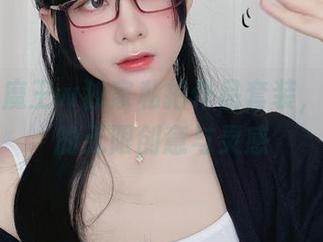眼酱大魔王w独家私拍作品套装，展现她的无限创意与灵感