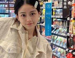 秀人网 – Candy糖糖少女写真系列：原图下载，享受视觉与心灵的双重甜蜜体验！