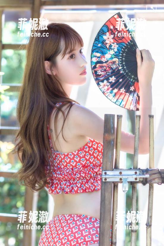 秀人网 - M梦baby可爱写真集，高清下载畅享她的甜美与优雅！