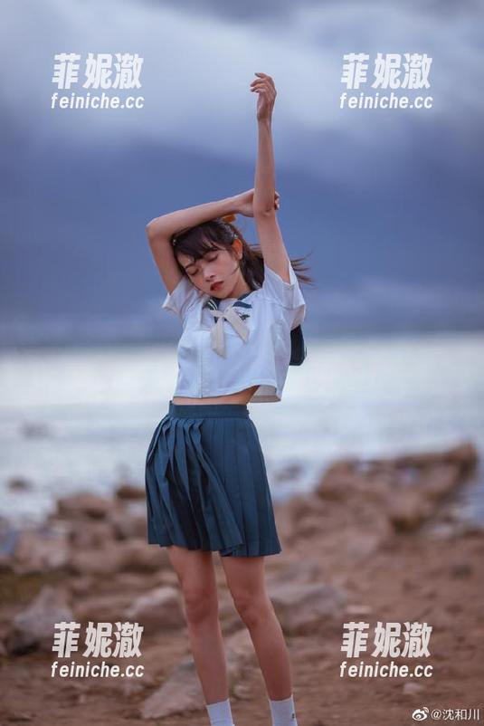 秀人网-summer宝宝 秀人网 - summer宝宝女友私拍专辑,时尚与美丽交织的绝美套图呈现