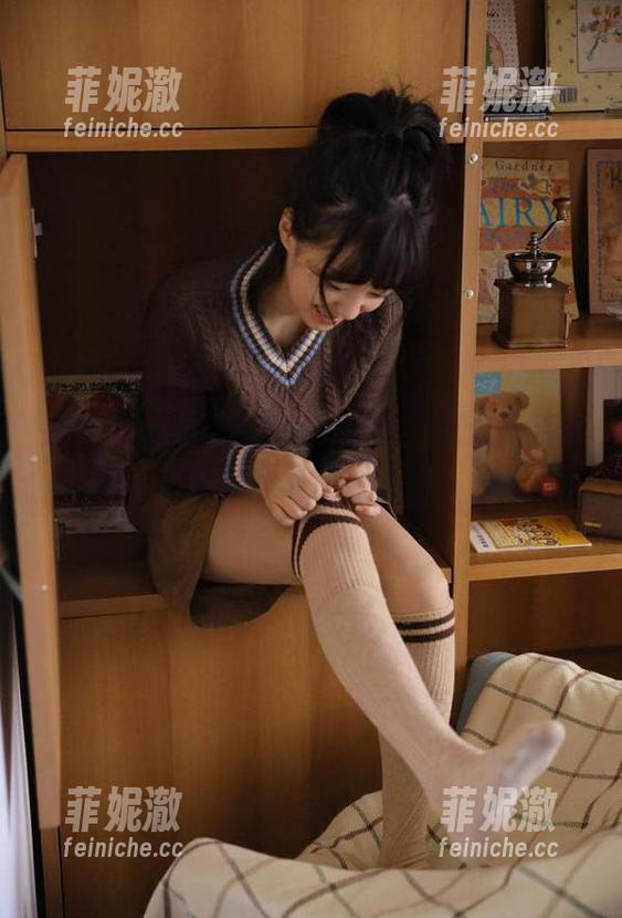 秀人网-允尔 秀人网 - 允尔丝袜写真特辑:精选作品带你领略时尚新风尚