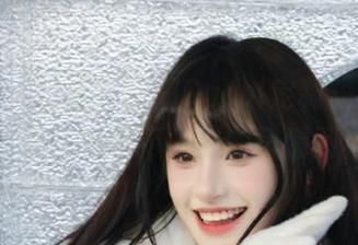 秀人网 – 披上土肥圆Carol定制短裙，作品带你领略不一样的风情万种