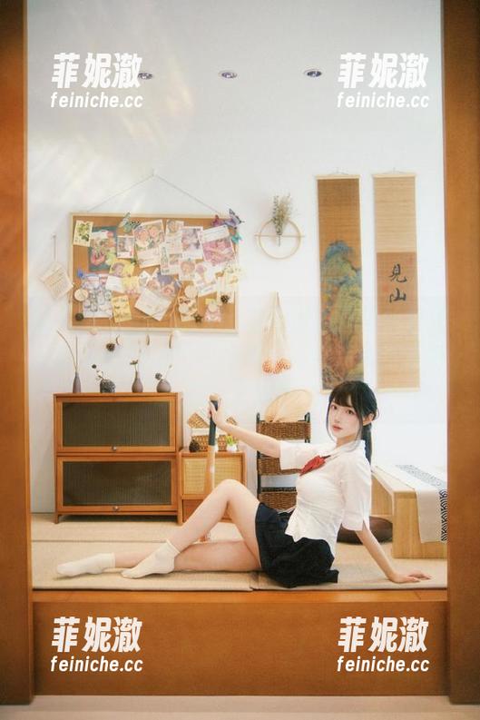 秀人网 - 妲己Toxic勾勒出的裤里丝套图，作品传达出无限性感，完美结合艺术与视觉享受。