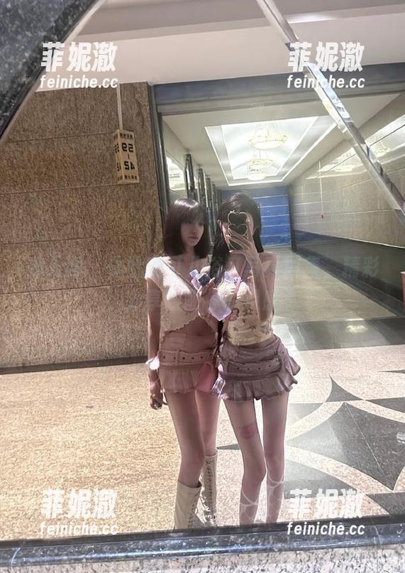 秀人网 - 体验安可儿浴缸写真图集，精彩分享唤醒你的灵感