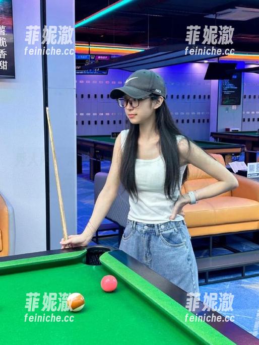 秀人网-安然anran 秀人网 - 清凉一夏,免费下载安然anran夏天图包,尽显时尚写真魅力