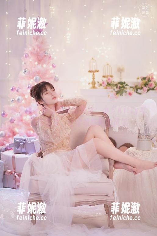 秀人网 - 细腻如丝的黑丝：小夕Kitty写真作品集，让你领略她的风采