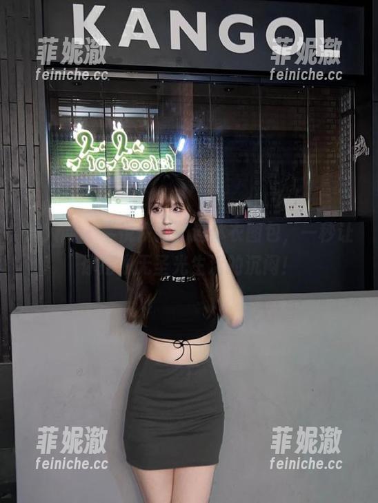 秀人网 - “悦悦姐”连体衣图包，一秒让你摆脱无圣光生活的沉闷！