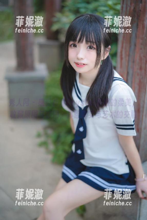 秀人网 - 感受梓萱Crystal和服的柔美，收藏原图与套图，体验真实与艺术的交融