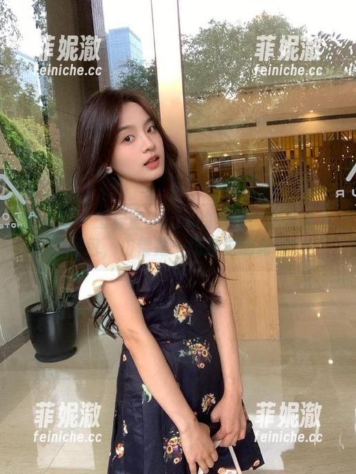 秀人网 - 王梓童Doirs的美腿：无圣光下的图包，仿佛是一场视觉的盛宴！
