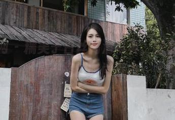 秀人网 – 糯美子白丝高清写真，分享她独具一格的时尚魅力