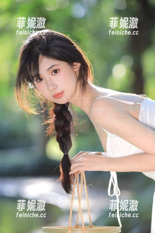 秀人网-绮里嘉Ula 秀人网 - 闪光灯下的绮里嘉Ula美脚写真,成为你桌面壁纸的必备选择,无限点缀你的日常!