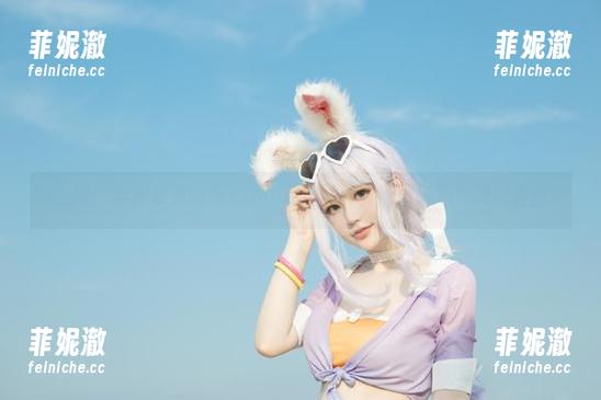 秀人网-美七mia 秀人网 - 穿越夏天的美七mia私拍图包,清透气息如风拂面而来