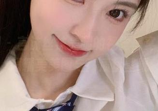 秀人网 – 言沫丝袜美腿的视觉盛宴，分享超精美美图与高质量壁纸