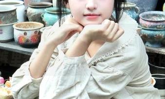 秀人网 – 陈雅漫VICKY最新写真集更新来袭：裤里丝为你带来惊艳的视觉体验！