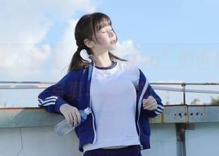 秀人网 – 深入“雨瞳Yoyo”的世界：一场关于写真与剧情的美丽探险