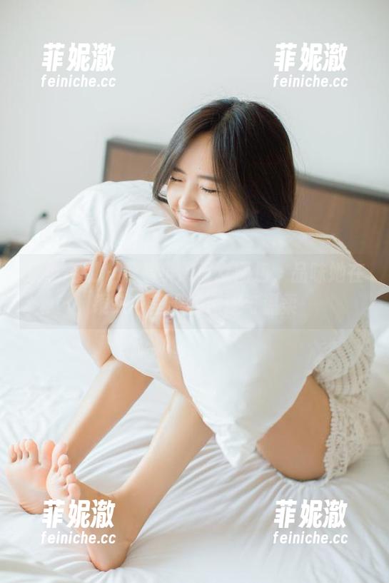 紧急企划 - 观看小恩修女图包，品味她在镜头中呈现的深邃与温柔