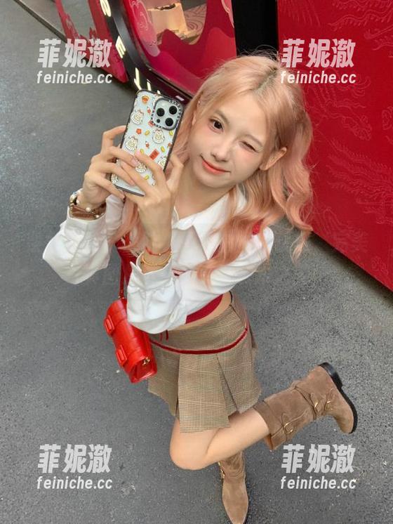 紧急企划 - 品味小恩厚白丝的优雅，完美写真图片下载，享受艺术之美！