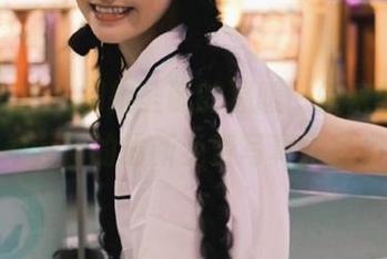 紧急企划 – 拥抱圣诞的温暖，快来获取“见希w”的最新免费写真作品吧！