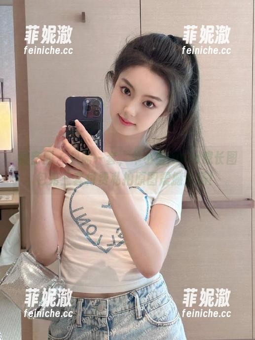 羊小雪juvia 微密圈 - 只需一套,羊小雪juvia舰长图包第三套付费私拍原图震撼全场!