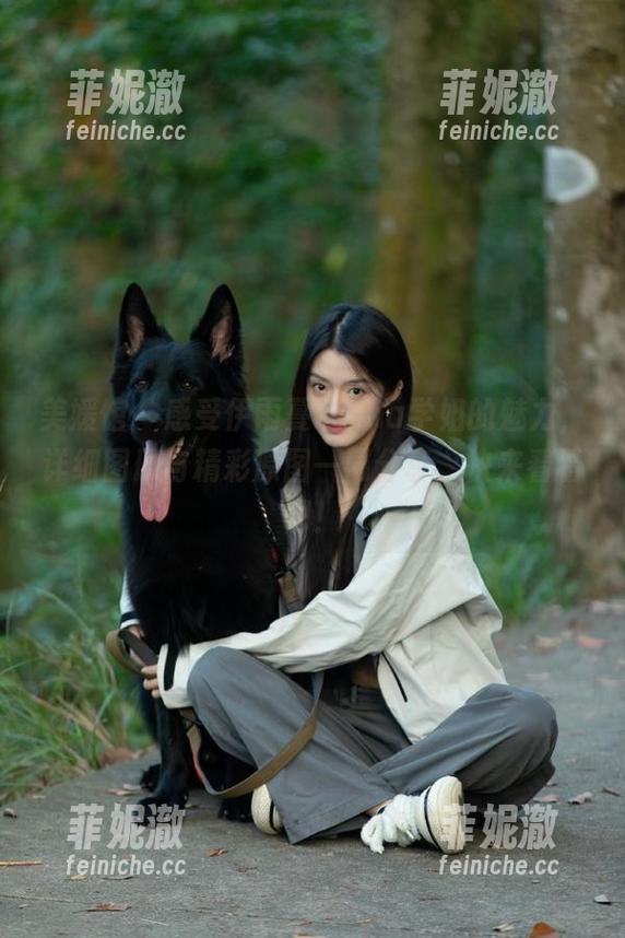美媛馆-伊雨蔓Fiona 美媛馆 - 感受伊雨蔓Fiona学姐的魅力,详细图册与精彩原图一同分享,快来看看吧!